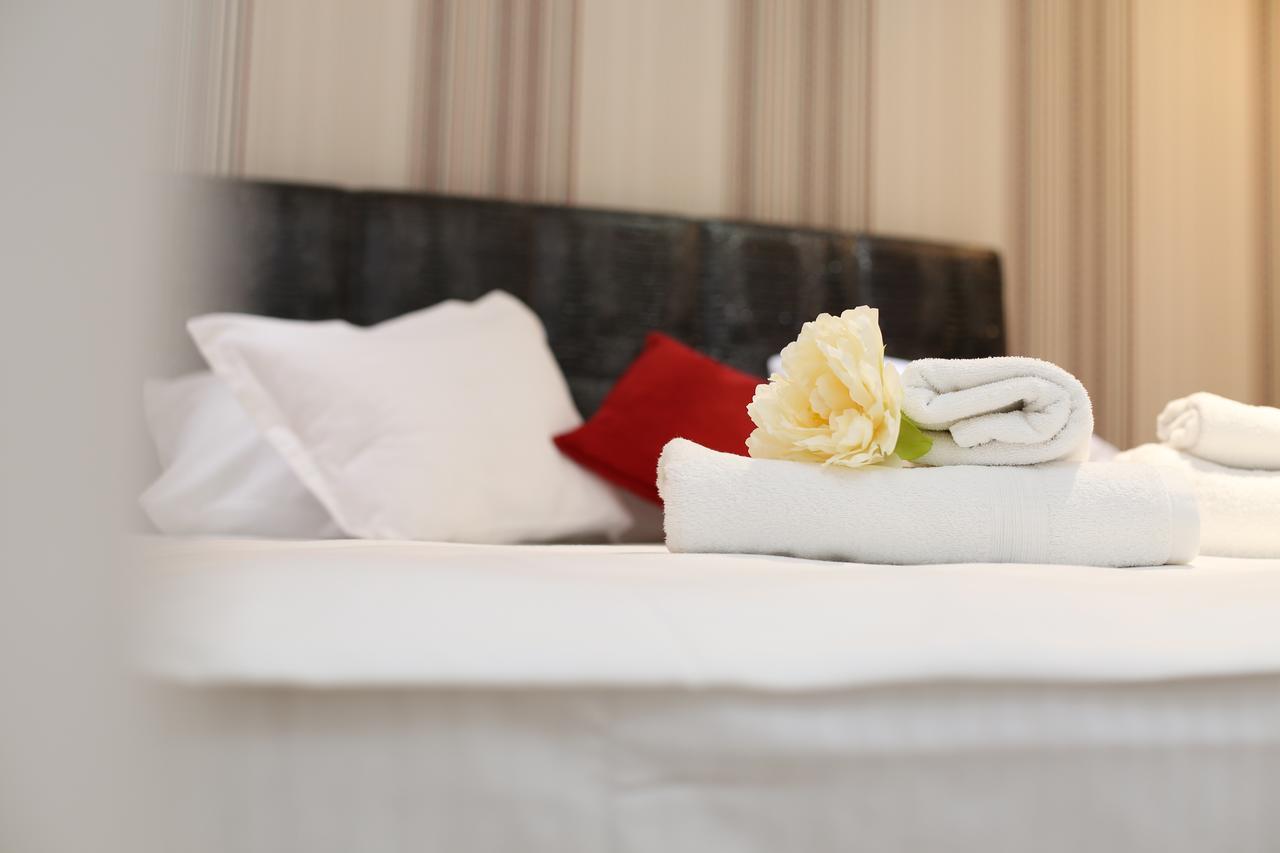 Motel One Sarajevo Bagian luar foto