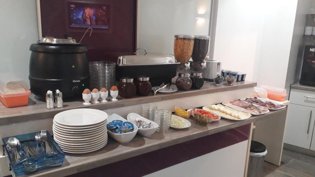 Motel One Sarajevo Bagian luar foto